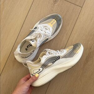 APL streamline sneakers unisex